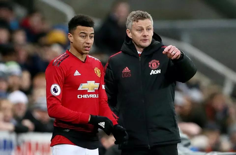 财政困境使 财政困境使